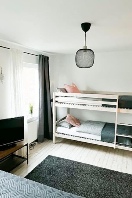 Modernes Apartment Mit Balkon Free Parking Netflix Целле Экстерьер фото