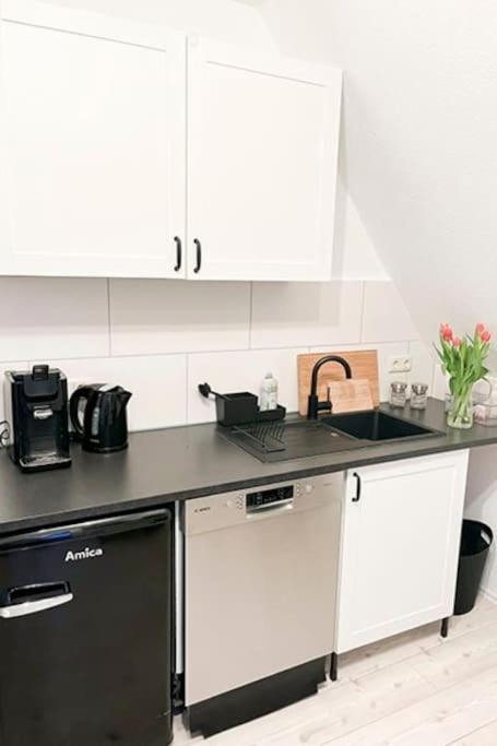 Modernes Apartment Mit Balkon Free Parking Netflix Целле Экстерьер фото