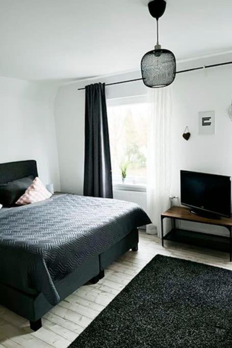 Modernes Apartment Mit Balkon Free Parking Netflix Целле Экстерьер фото